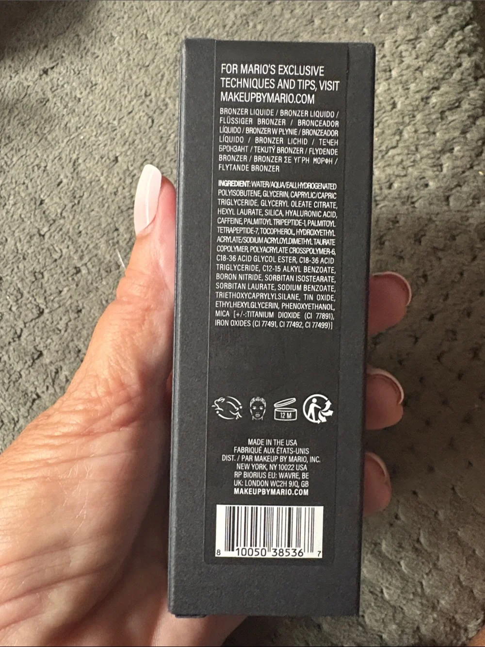 Make up by Mario soft sculpt bronzing, and shaping serum bnib, light